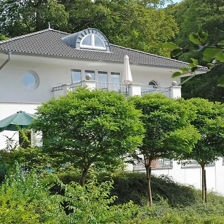 Villa Am Park - Apt. 02 Duene Sellin (Rugen)